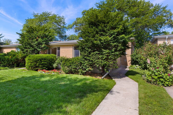 Property Photo:  9306 Lavergne Avenue  IL 60077 