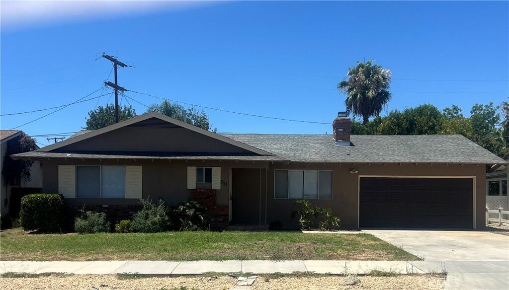 Property Photo:  771 S Thompson  CA 92543 
