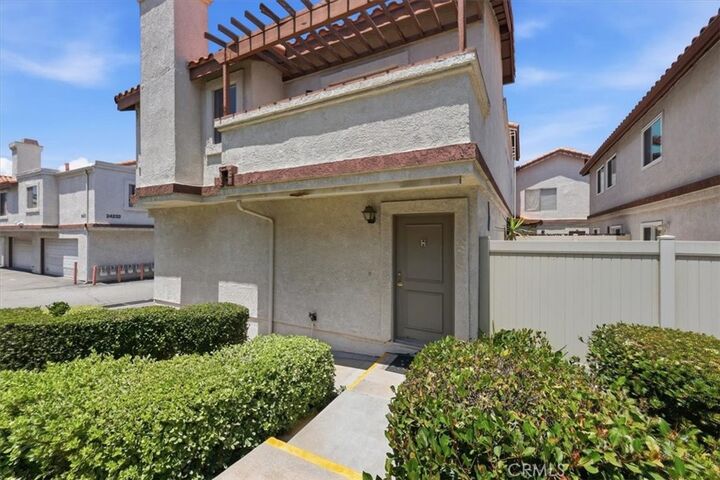Property Photo:  24242 Sylvan Glen  CA 91765 