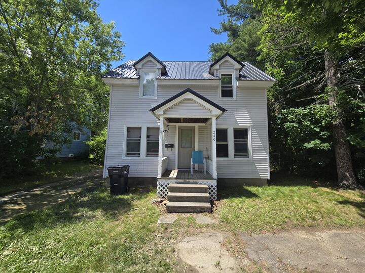 Property Photo:  240 Palm Street  ME 04401 