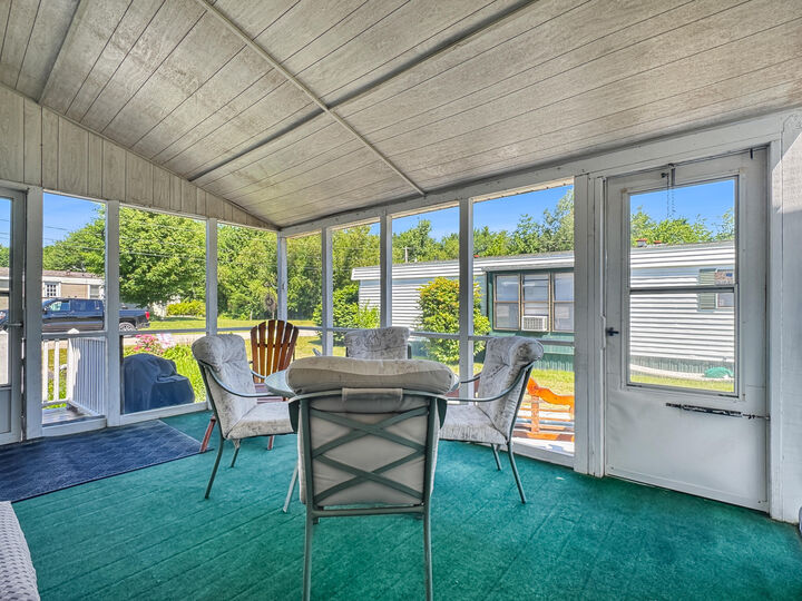 Property Photo:  50 Poplar Park Drive  ME 04090 