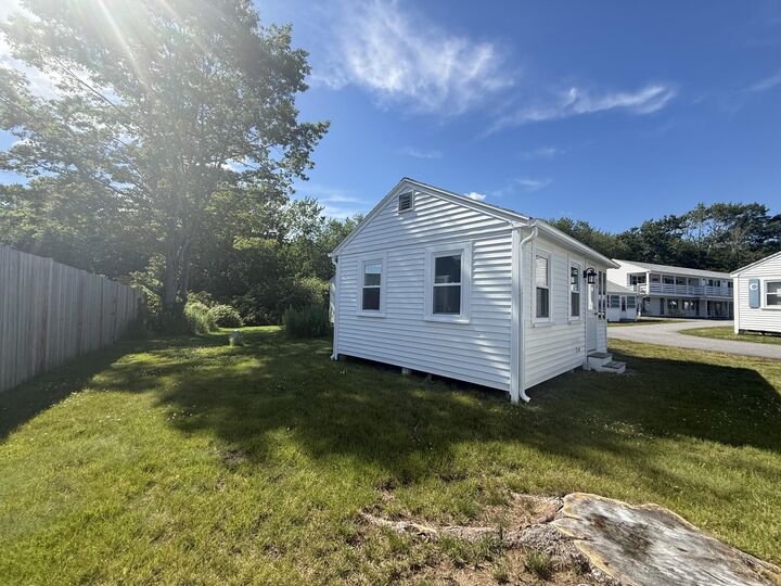 Property Photo:  2090 Post Road 7A  ME 04090 