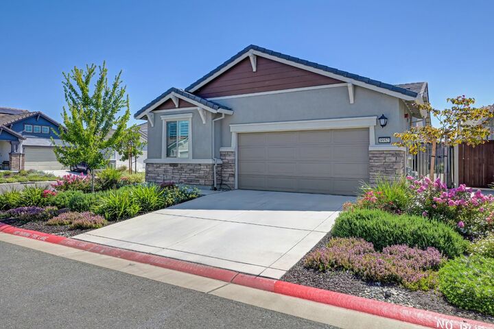Property Photo:  8952 Cerro Vista Drive  CA 95762 