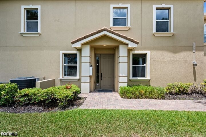 Property Photo:  3231 Cottonwood Bend 301  FL 33905 