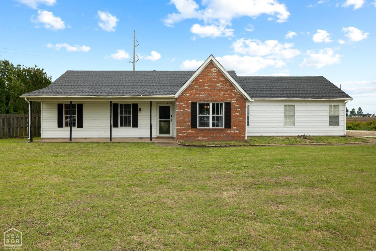 Property Photo: 13298 Dixie Lane AR 72472