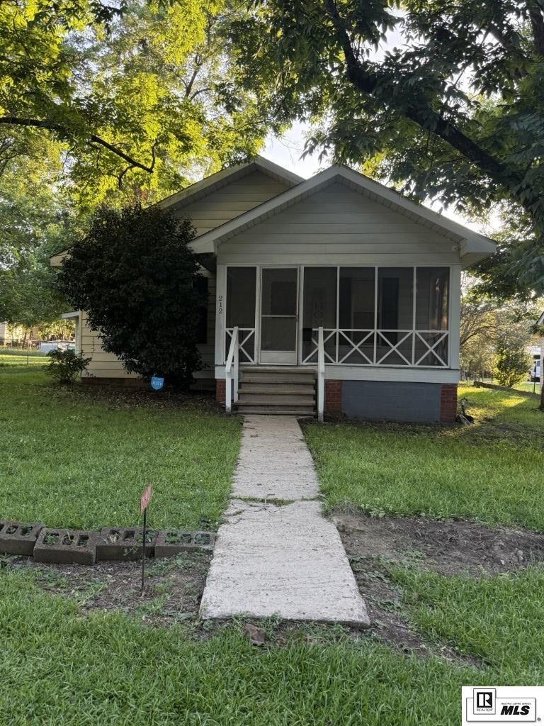 Property Photo:  212 Michigan Avenue  LA 71251 