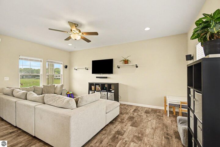 Property Photo: 173 Crystal Court MI 48801