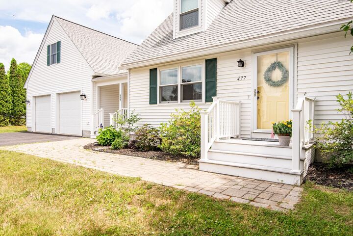 Property Photo:  477 Stockdale Circle  NH 03869 