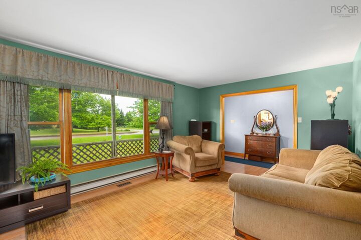 Property Photo:  91 Meadowland Avenue  NS B2N 6J9 