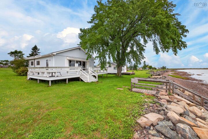 Property Photo: 52 Poplar Lane Lane NS B0K 1V0