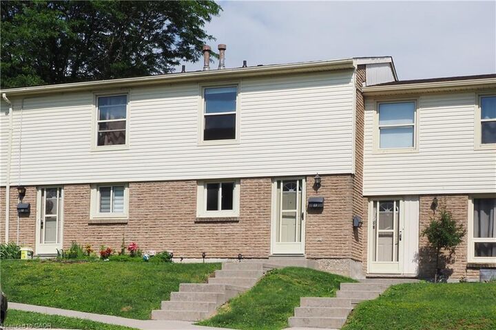 Property Photo:  165 Green Valley Drive 69  ON N2P 1K3 