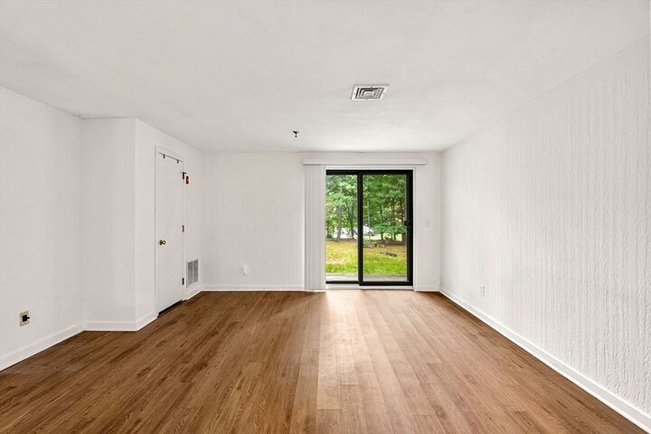 Property Photo:  132 W Meadow 9  MA 01832 