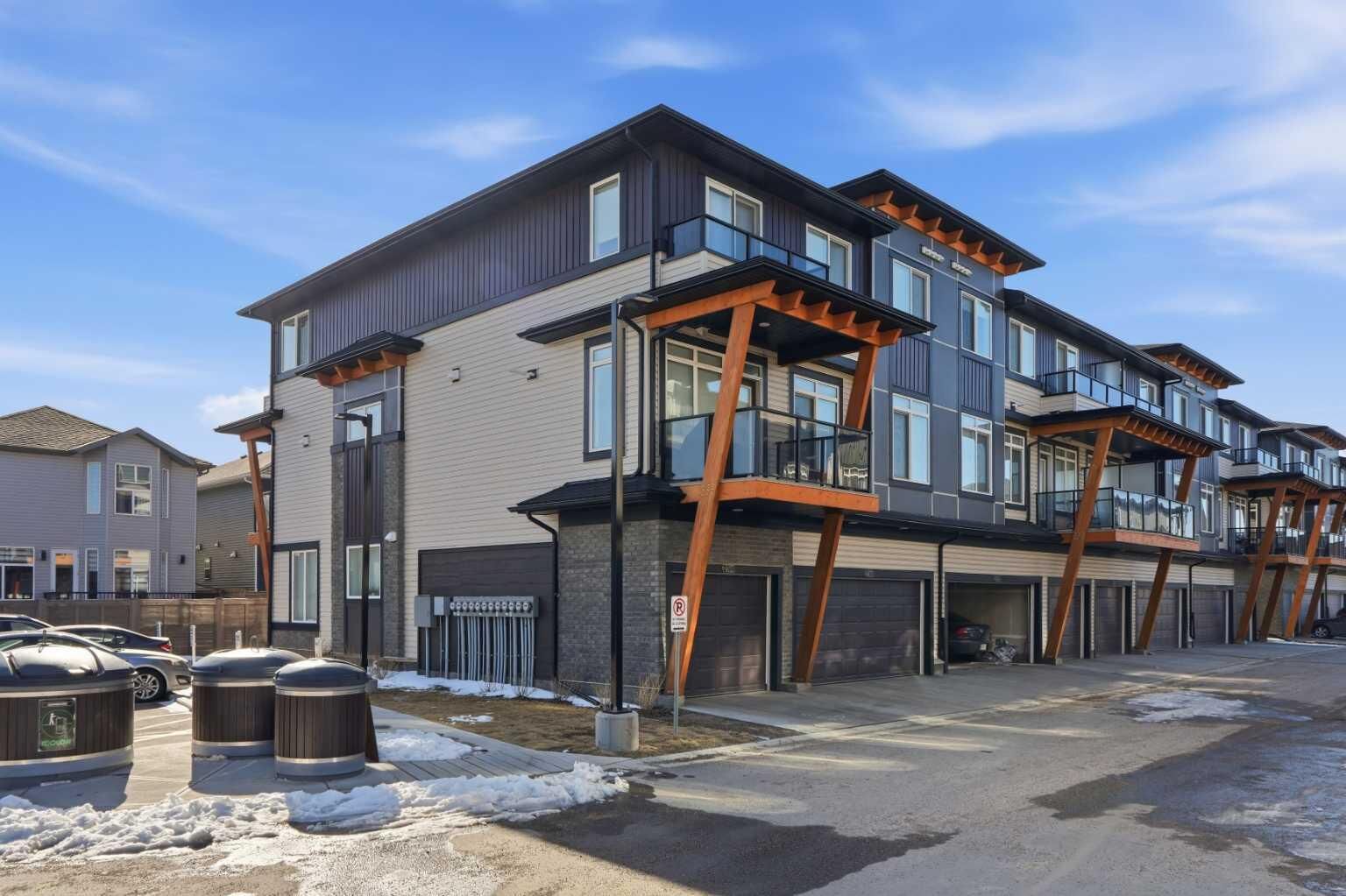 Property Photo: 10060 46 Street NE 402 AB T3J 2H8