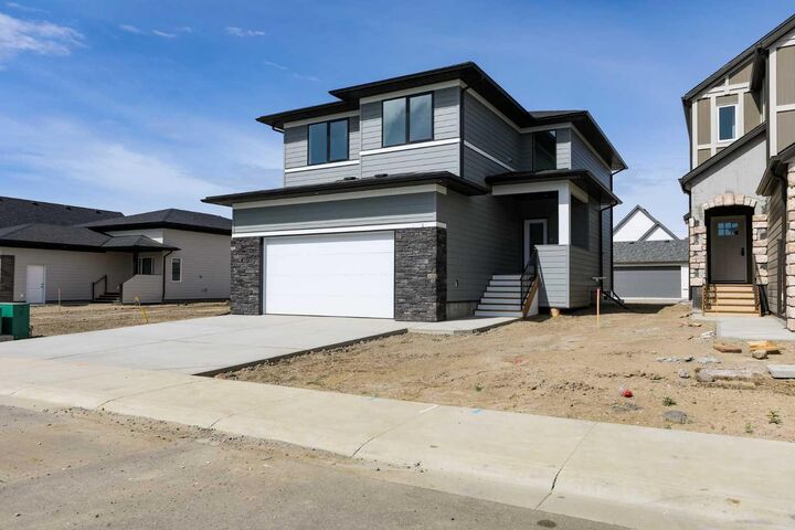 664 Devonia Road W — photo 1