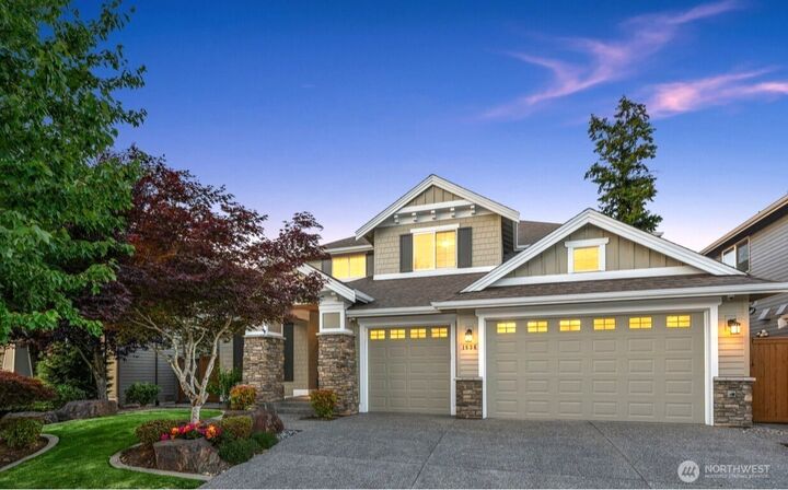 Property Photo:  1836  273rd Place SE  WA 98075 
