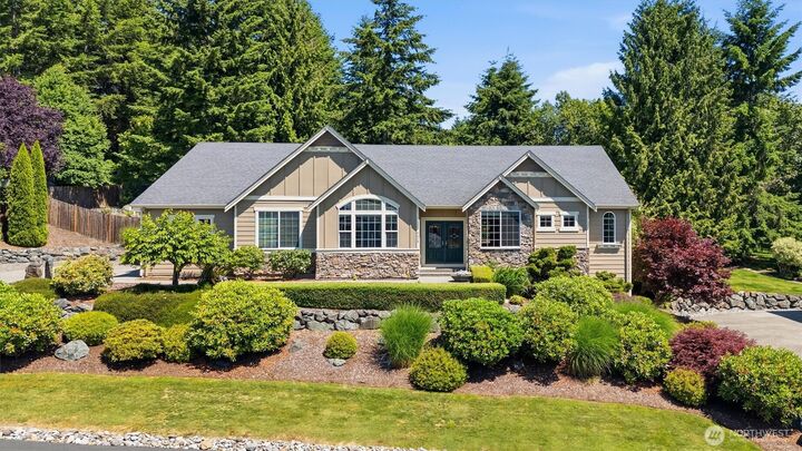 Property Photo:  9419  185th Drive SE  WA 98290 