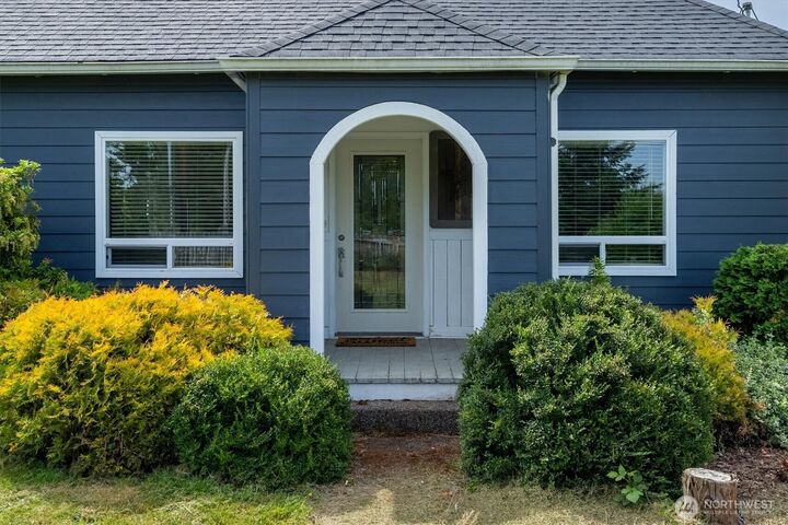 Property Photo:  2102  Mt Brynion Road  WA 98626 