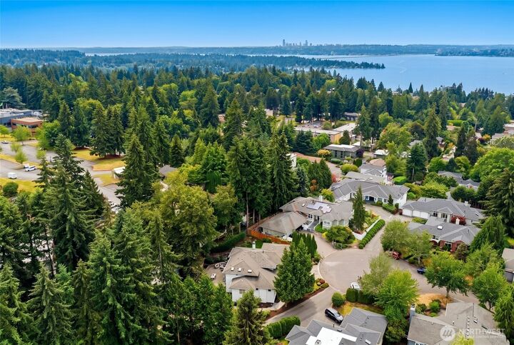 Property Photo:  5906  111th Place NE  WA 98033 