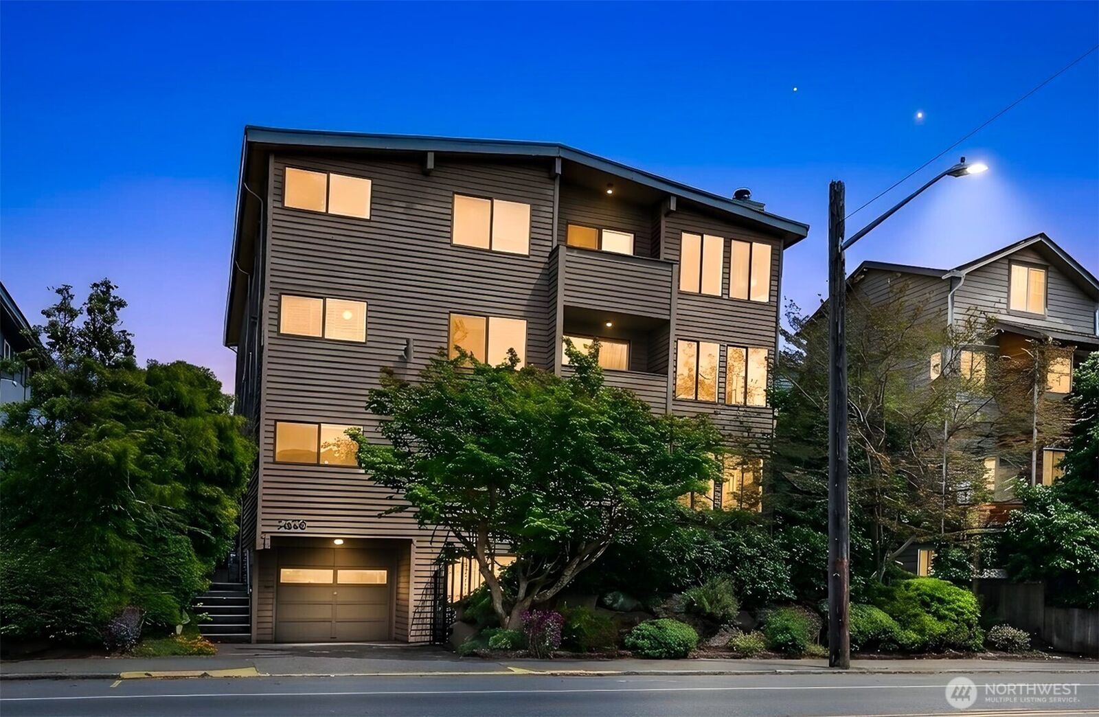Property Photo: 7518 24th Avenue NW 301 WA 98117