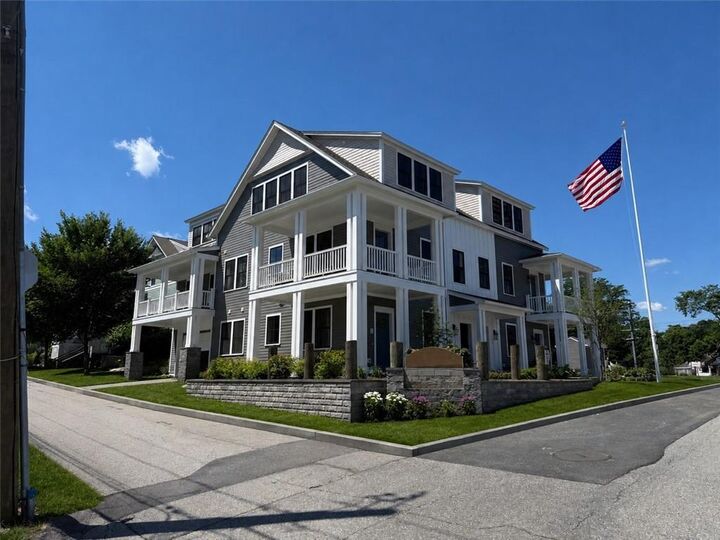 Property Photo:  67 Queen Street 3C  RI 02818 