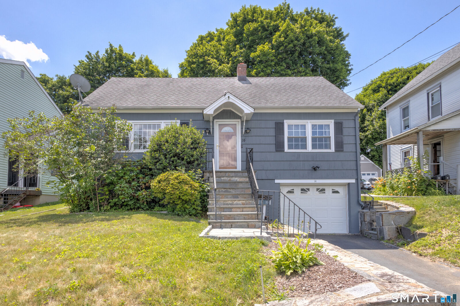 Property Photo:  14 Auburn Street  CT 06810 