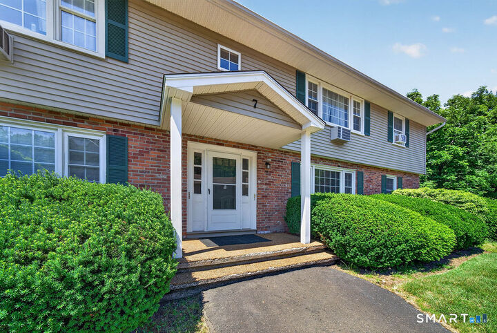 Property Photo:  1789 Foxon Road 7D  CT 06471 