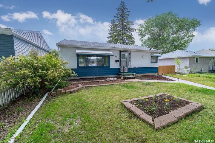 Property Photo:  133 Halifax Street  SK S4R 1S7 