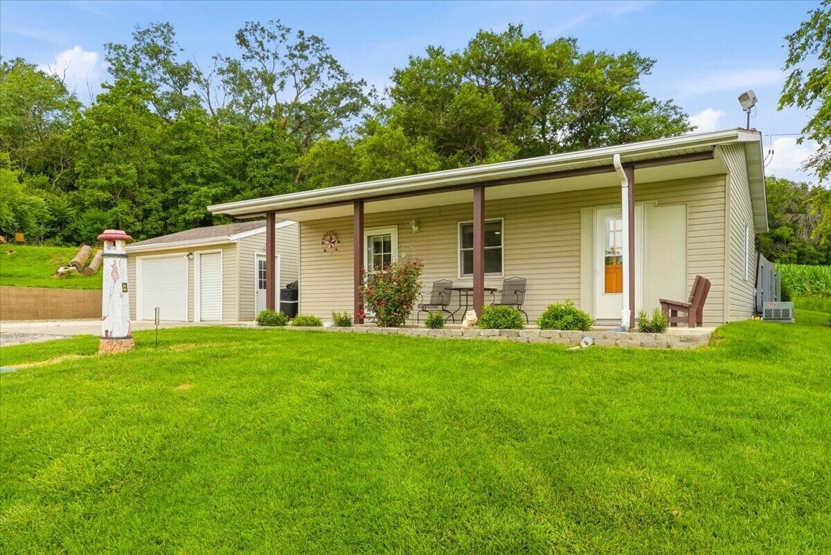Property Photo:  22044 Kane  Avenue  IA 51534 
