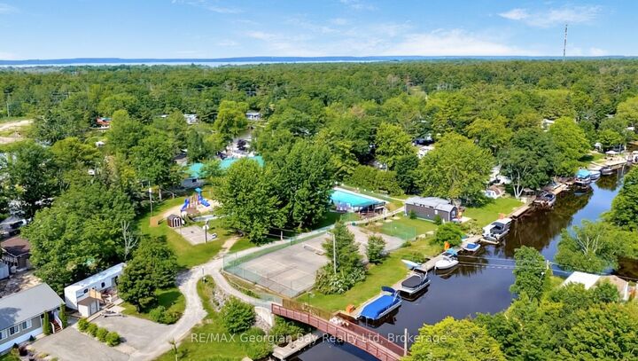 Property Photo: 164 Lone Pine Road 84 ON L0K 1S0