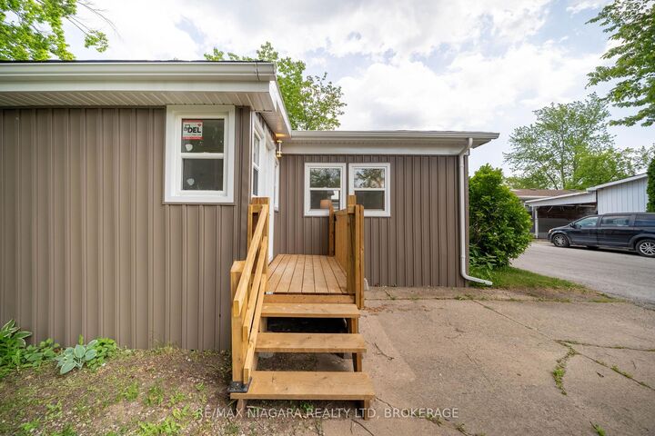 Property Photo:  4597 Martha Lane  ON L3J 0W1 