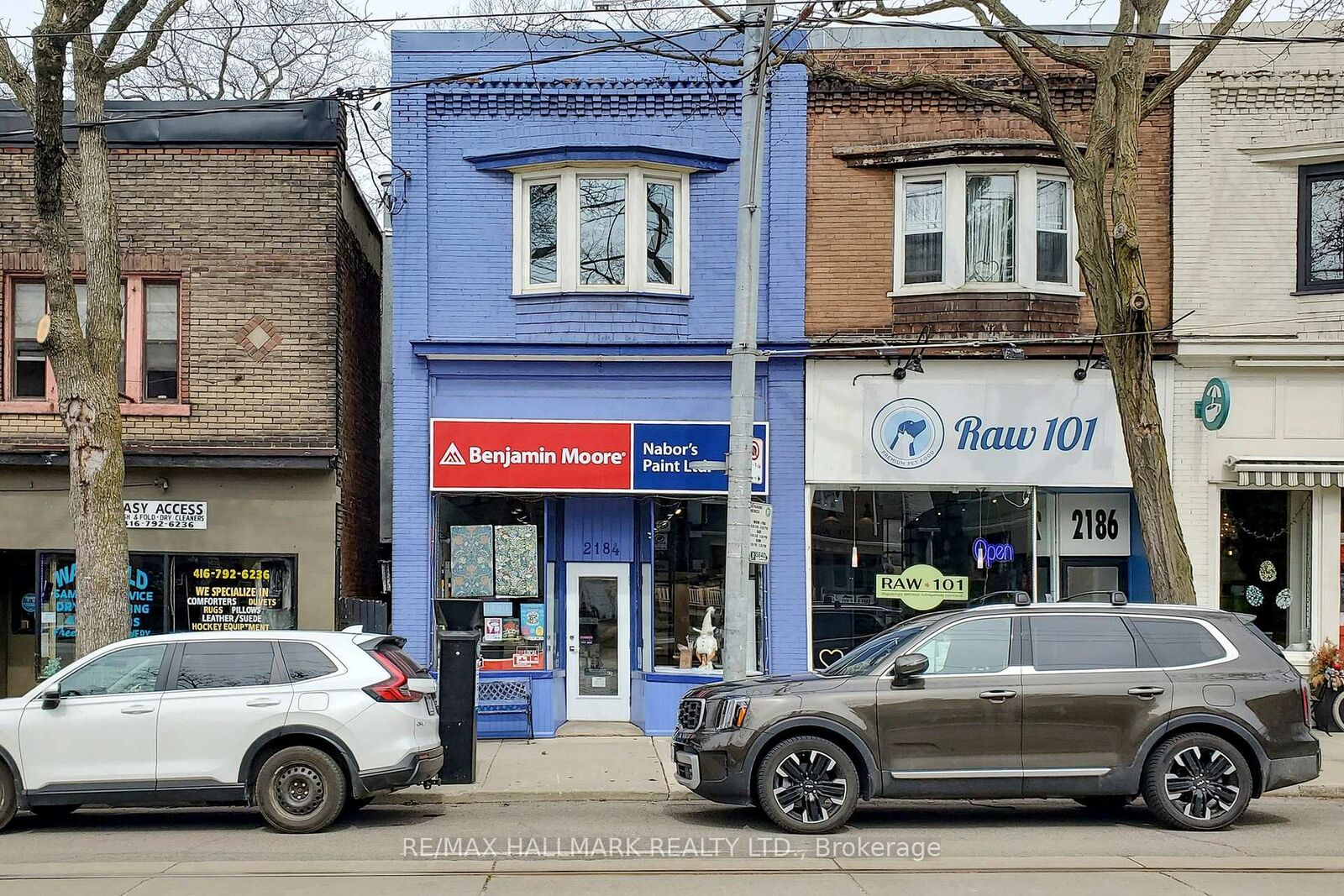 Property Photo:  2184 Queen Street E  ON M4E 1E6 