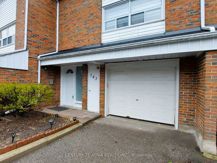 Property Photo:  143 Purpledusk Trail  ON M1E 4C9 