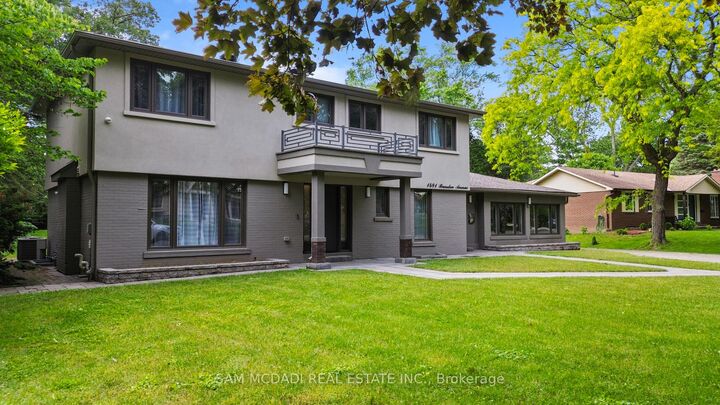 Property Photo: 1481 Bunsden Avenue ON L5H 2B5