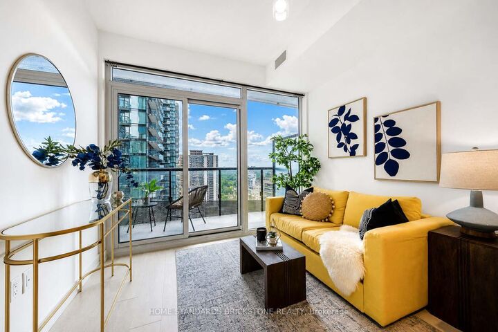 117 Broadway Avenue 1705 — photo 1