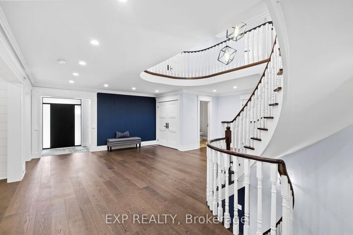Property Photo: 816 Norwick Road ON L3X 1K8