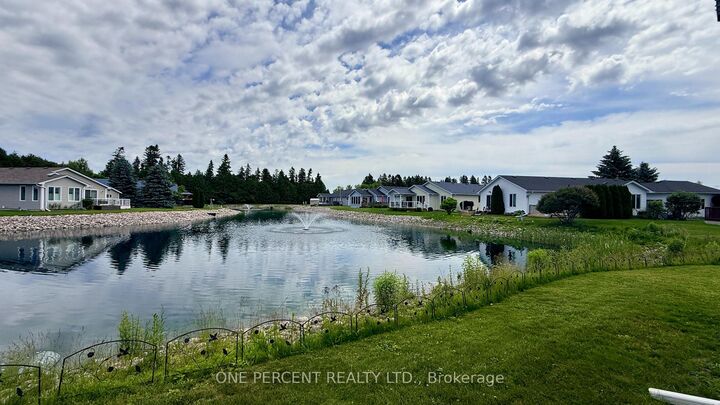 Photo de la propriété:  25 Kentucky Avenue  ON L9Z 3A8 
