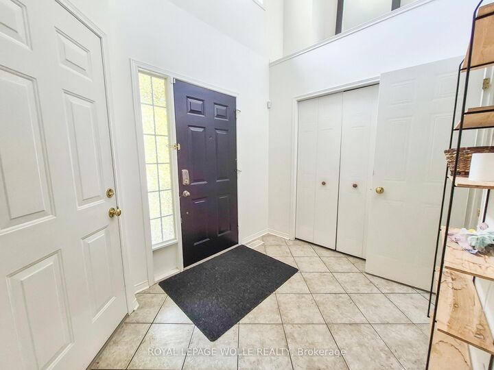 Property Photo:  147 Dubrick Crescent 1  ON N2E 4G3 
