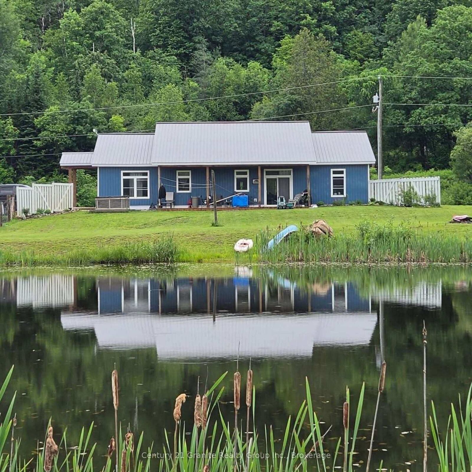 Property Photo:  704 Lakeview Road  ON K0L 1C0 