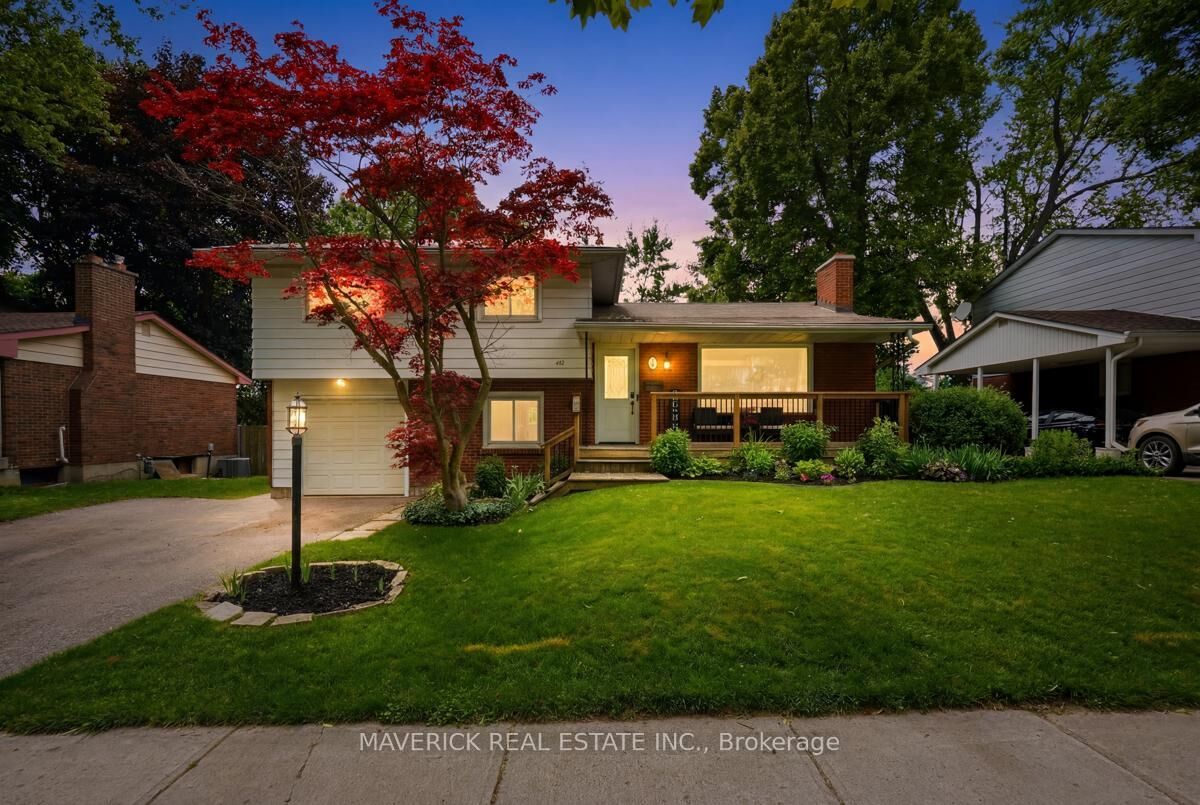 Property Photo:  653 Viscount Road  ON N6J 2Y4 
