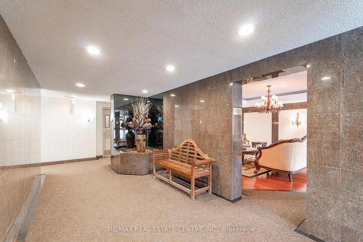 Property Photo:  10 Malta Avenue 210  ON L6Y 4G6 