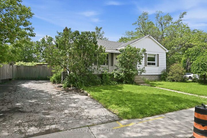 Property Photo: 275 West 2nd Street ON L9C 3G8