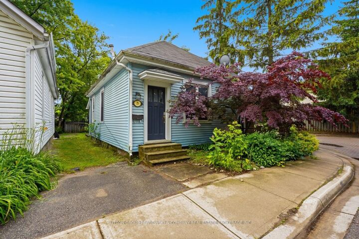 Photo de la propriété:  15 Carlton Avenue  ON N5Y 3M6 