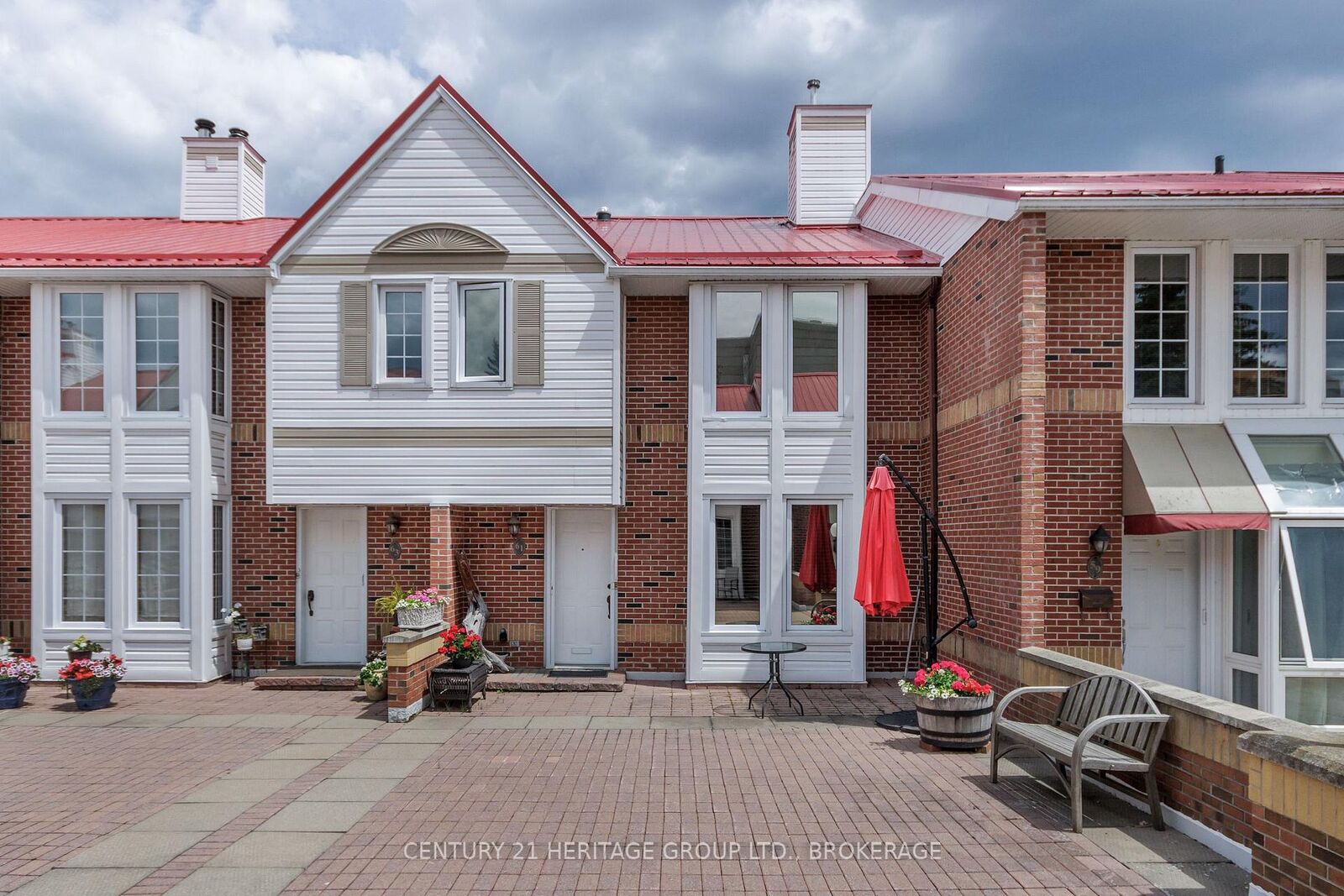 Property Photo: 1 Place D'Armes N/A 61 ON K7K 6S3