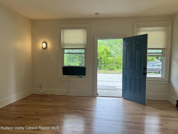 Property Photo:  194 Canal  NY 12401 