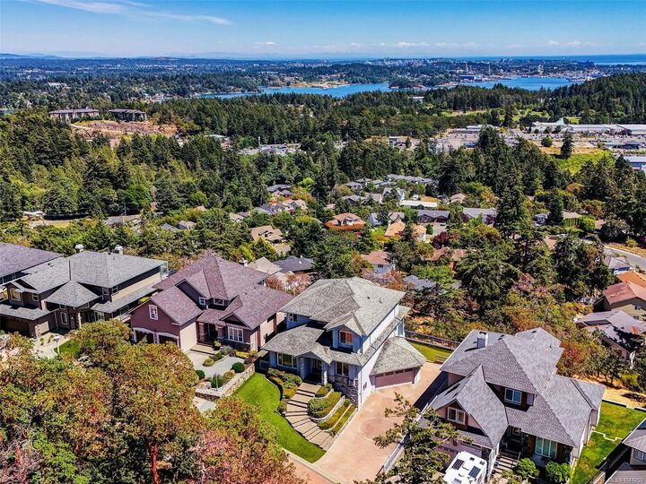 Property Photo: 2645 Platinum Pl BC V9B 6A7