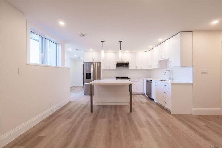 Property Photo: 3228 Woodrush Dr BC V9L 0J9