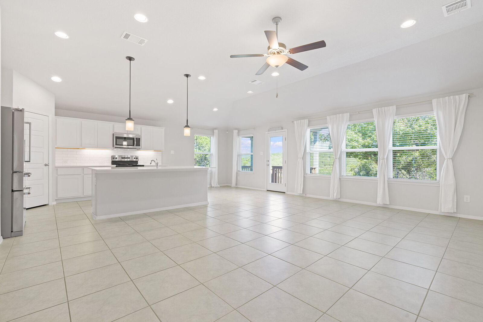 Property Photo:  8017 Flintlock Circle  TX 78645 