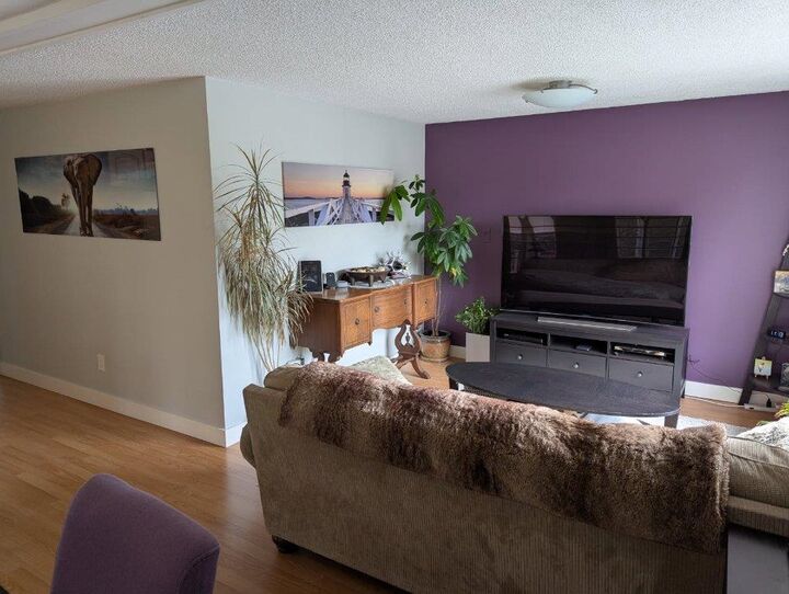 Property Photo: 201 Cayer Street 1 BC V3K 5A9