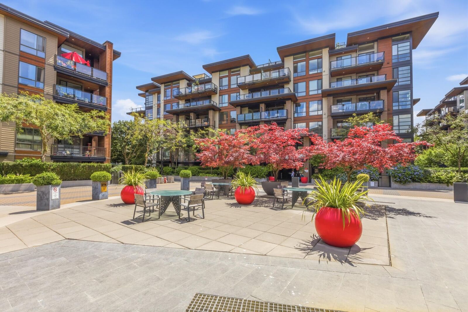 Property Photo: 733 W 3rd Street 511 BC V7M 0C8