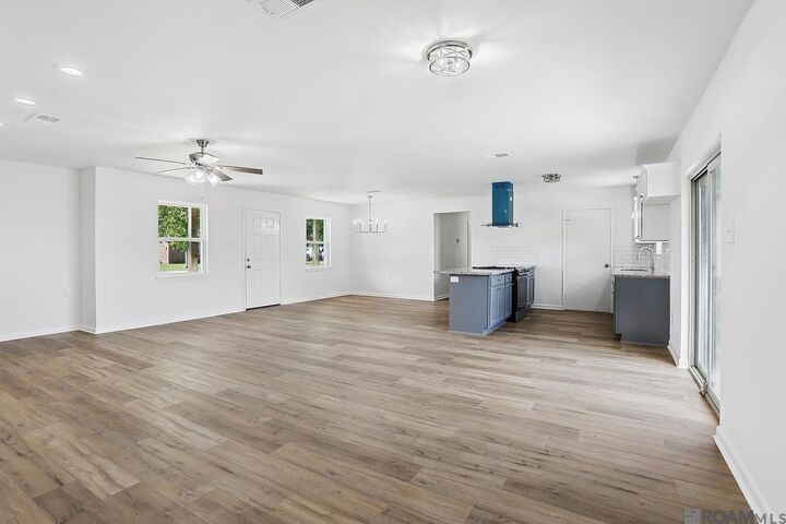 Property Photo: 2383 St Mark Ct LA 70346